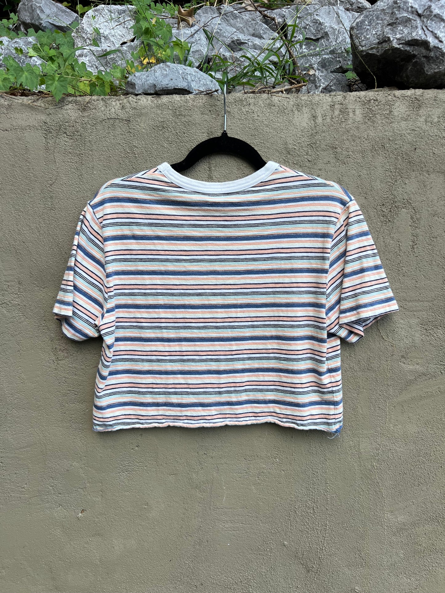hookr merch - striped pocket tshirt