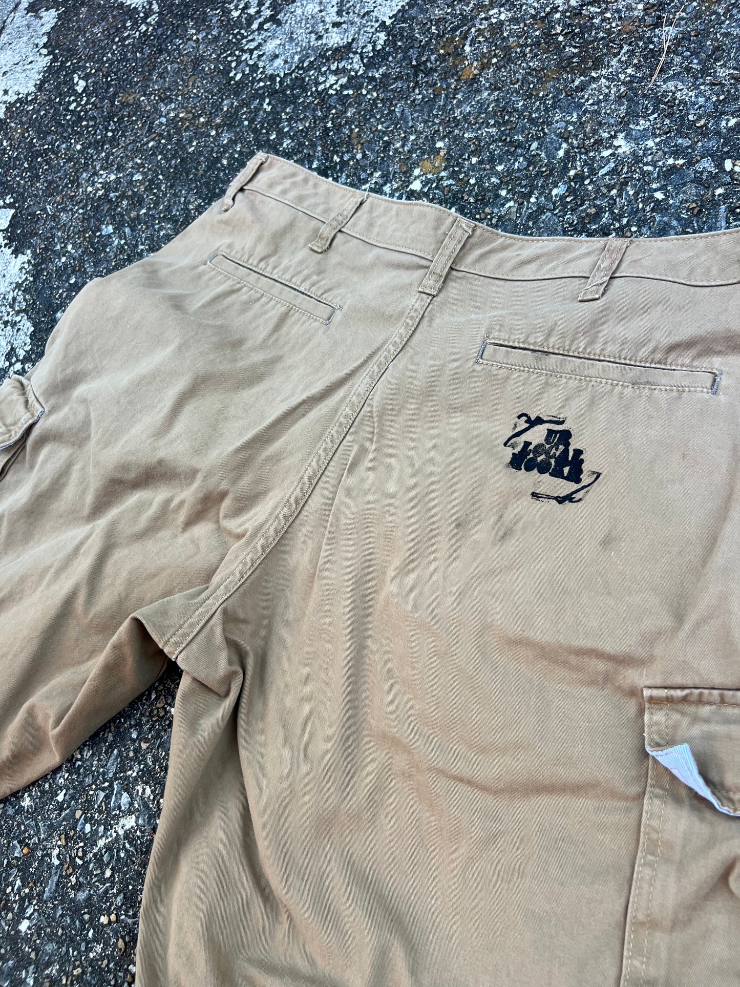 Go See Ethel Cain or the Devil Will Get You - Wrangler Cargo Shorts