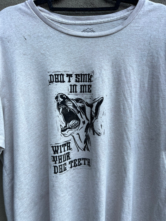 Dog Teeth - Off-White Tshirt
