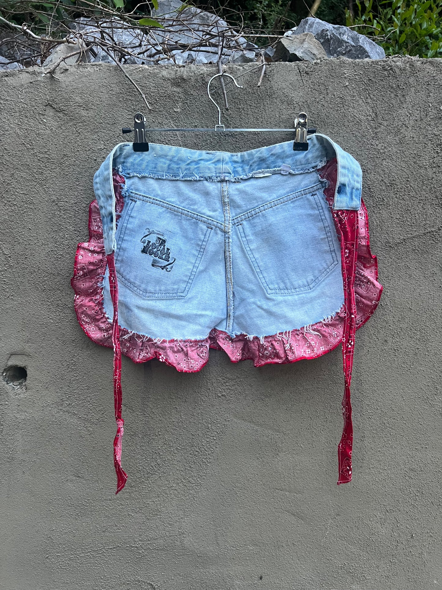 Go See Ethel Cain or the Devil Will Get You - Guess Jeans Apron