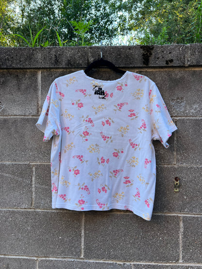 Go See Ethel Cain or the Devil Will Get You - Vintage Floral V-neck Shirt