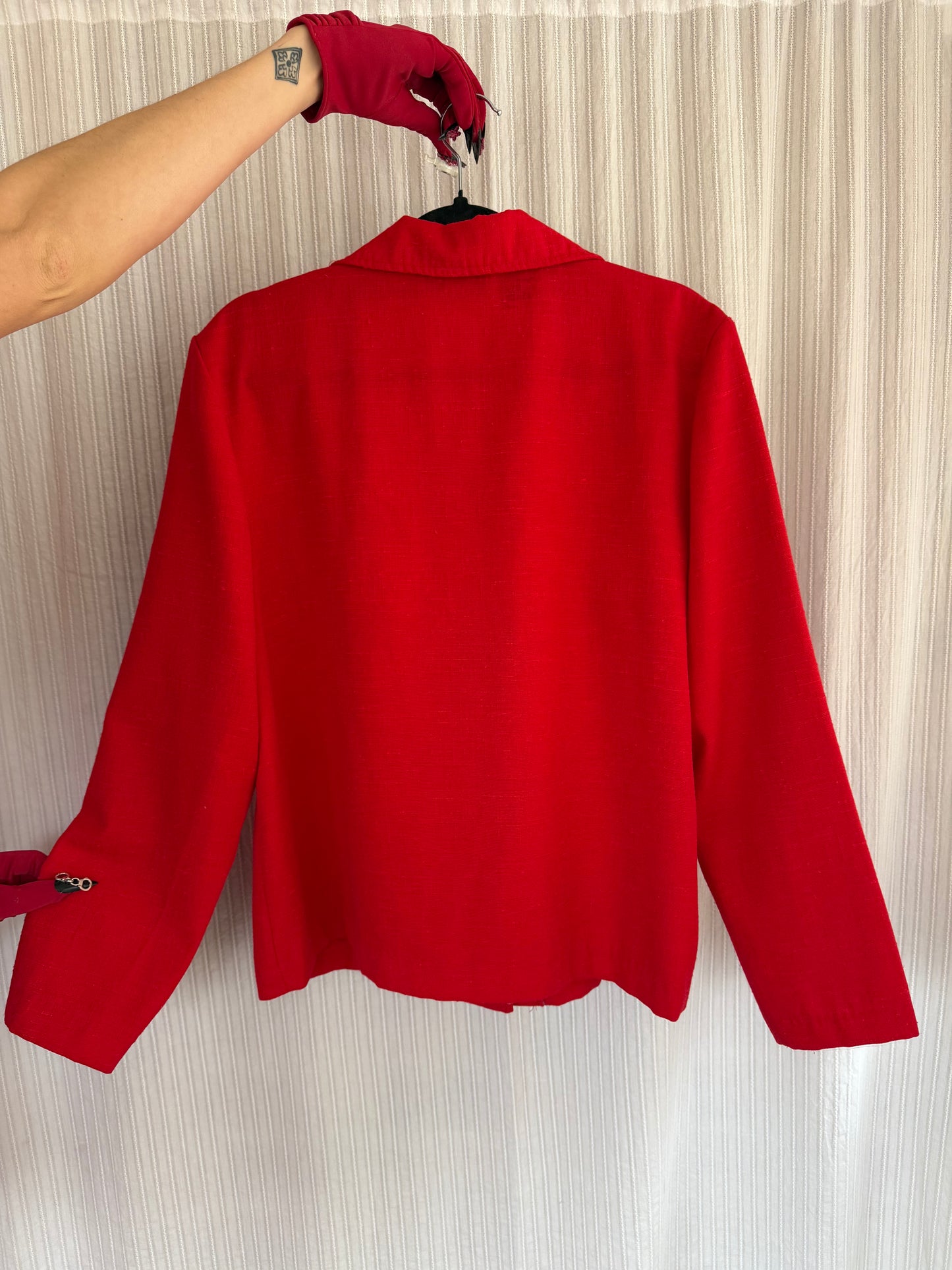 She’s Heartless (complimentary)