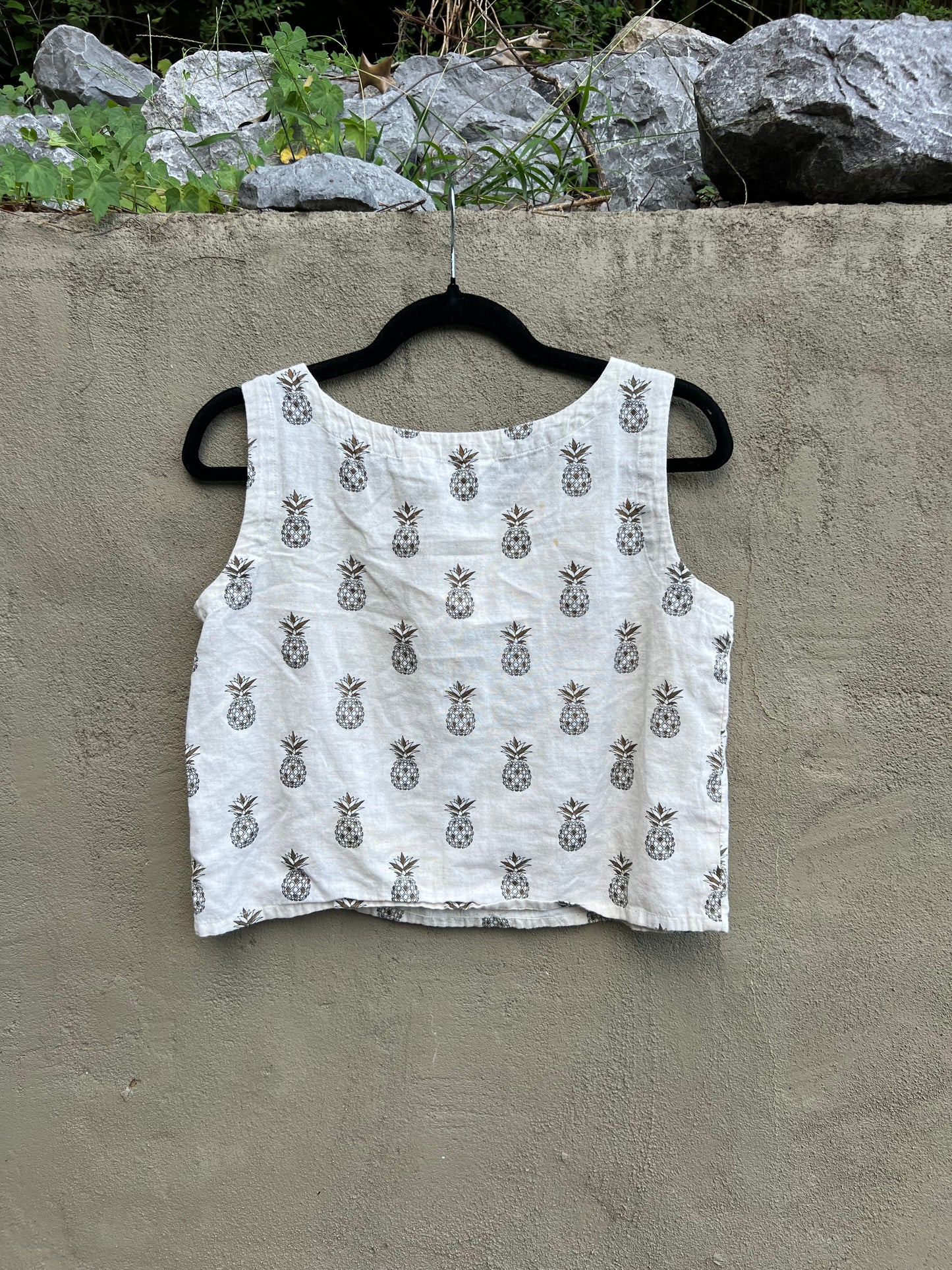 piss baby - pineapple tank