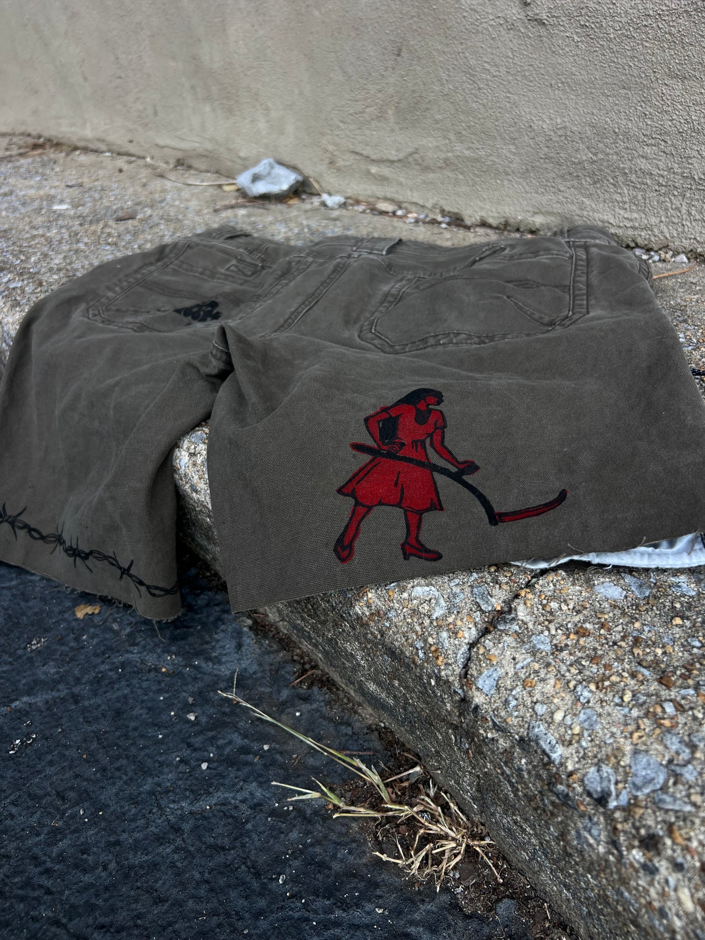 Go See Ethel Cain or the Devil Will Get You - GH Bass & Co Cargo Shorts