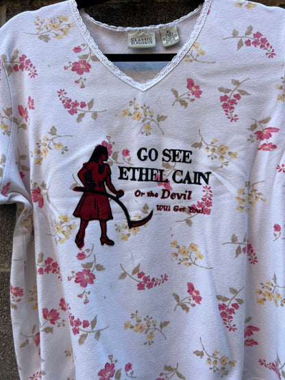 Go See Ethel Cain or the Devil Will Get You - Vintage Floral V-neck Shirt