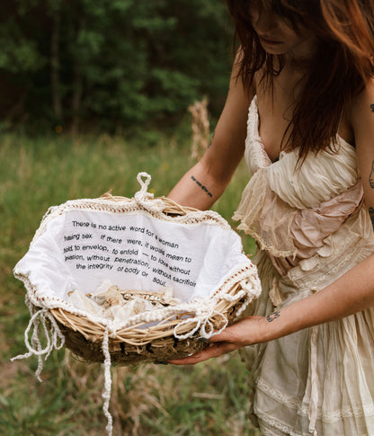 Held - Bird’s Nest Basket