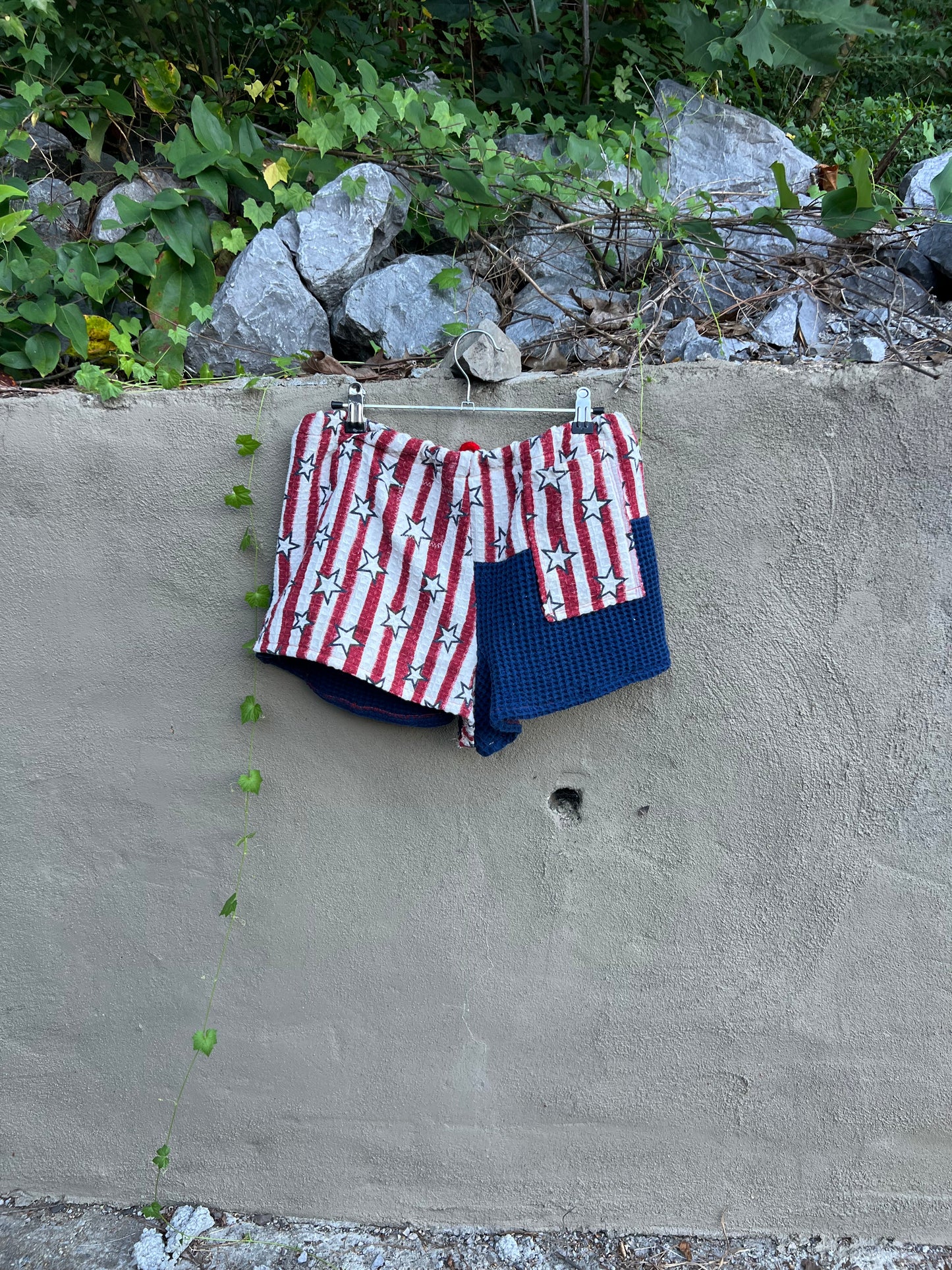 Creek Shorts - Stars & Stripes