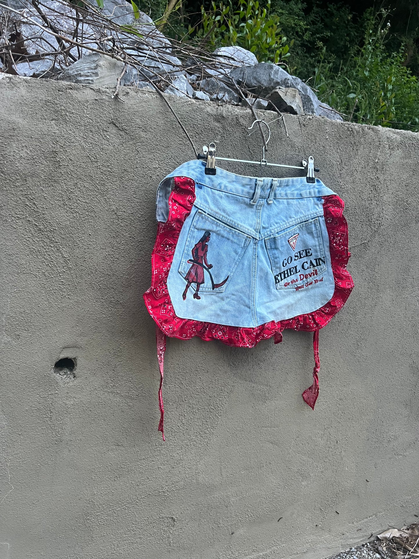 Go See Ethel Cain or the Devil Will Get You - Guess Jeans Apron