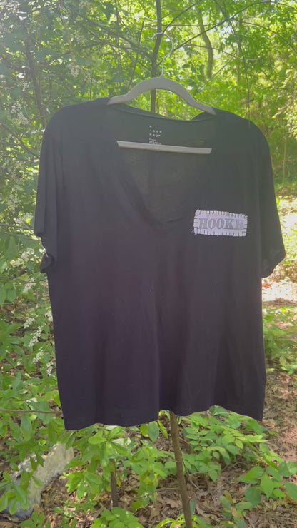 hookr merch - black v neck